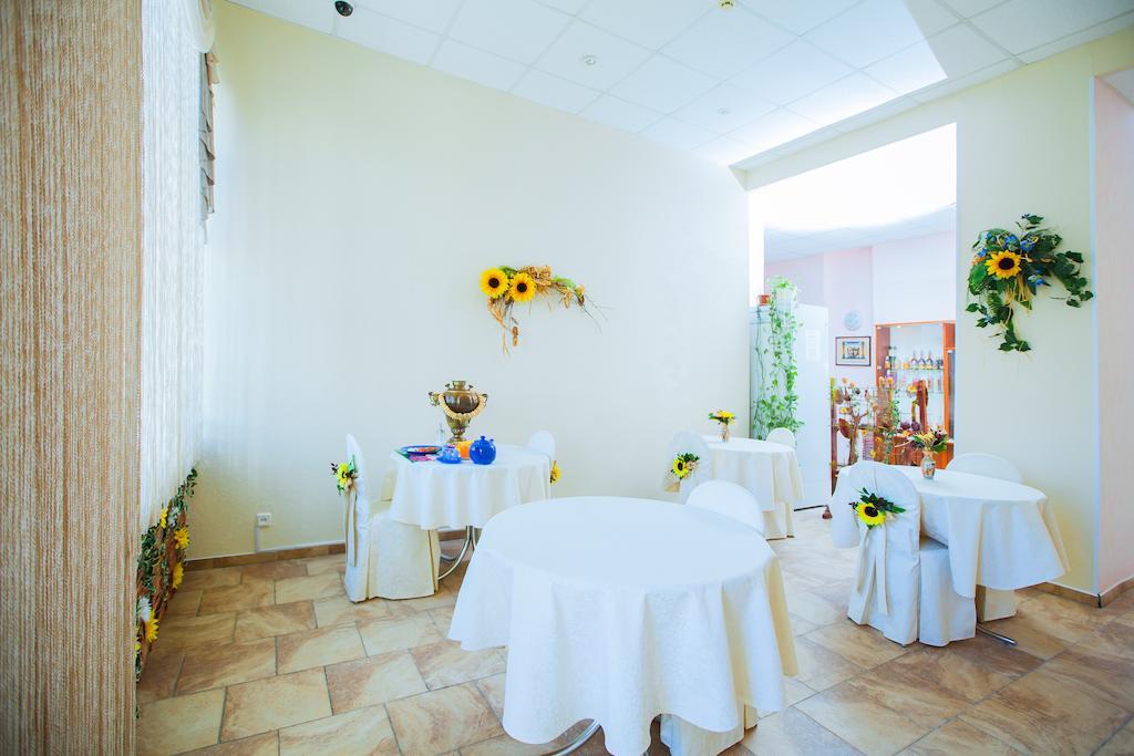 Lira Boutique Hotel Mogilev Bagian luar foto