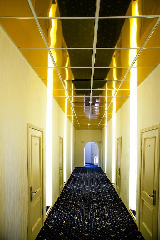 Lira Boutique Hotel Mogilev Bagian luar foto